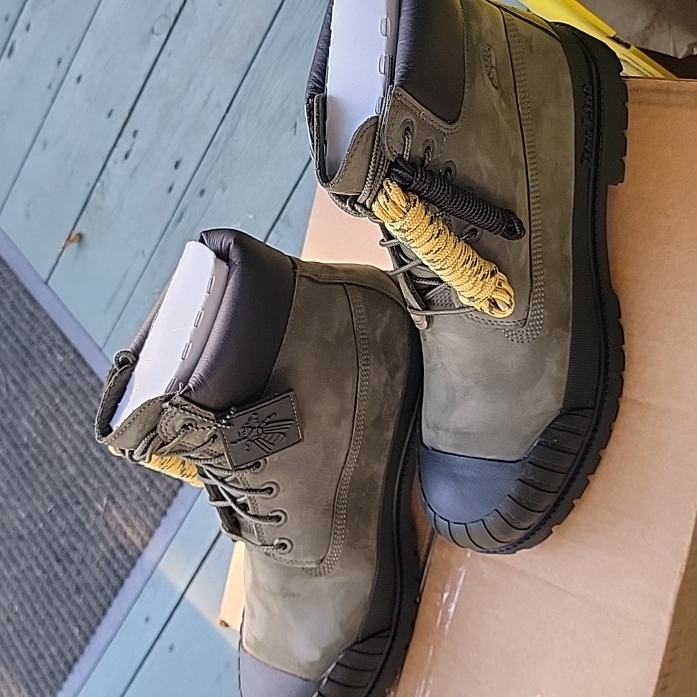 Timberland Bee Line Boots size 11.5 Olive Green and Black - Picture 6 of 7